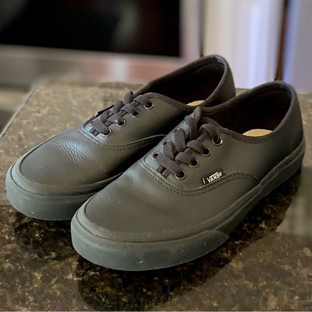 💢SOLD💢 Vans shoes youth - black leather